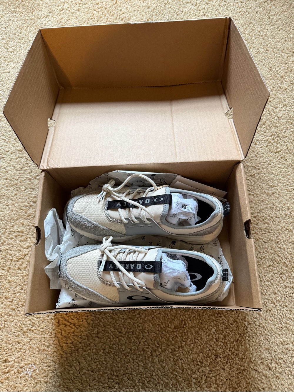 Oakley Mens Dry OS LX Sneaker, Mist/Cement, 5.5